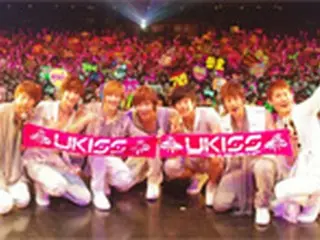 「U-KISS」日本本格始動記念イベントに1万人！