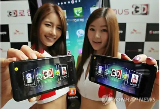 スマートフォン「Ｏｐｔｉｍｕｓ　３Ｄ」＝（聯合ニュース）