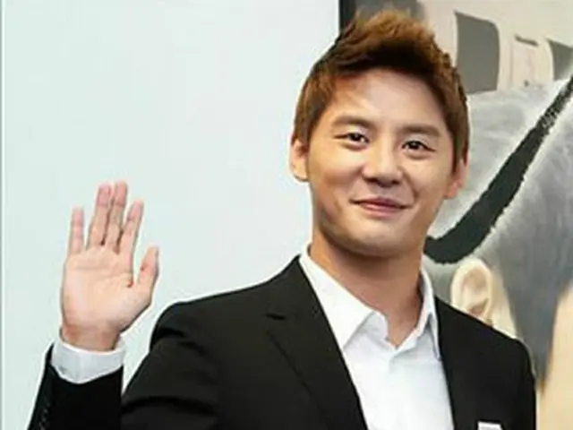 「JYJ」ジュンス
