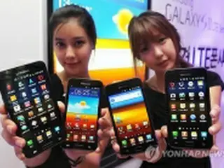 期待外れのiPhone4S　サムスンは競争に自信