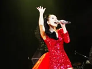 BoA、クリスマスライブでファン1万人と10年の歩み振り返る