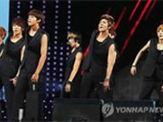 「U-KISS」、日デビューイベントに6000人が集結
