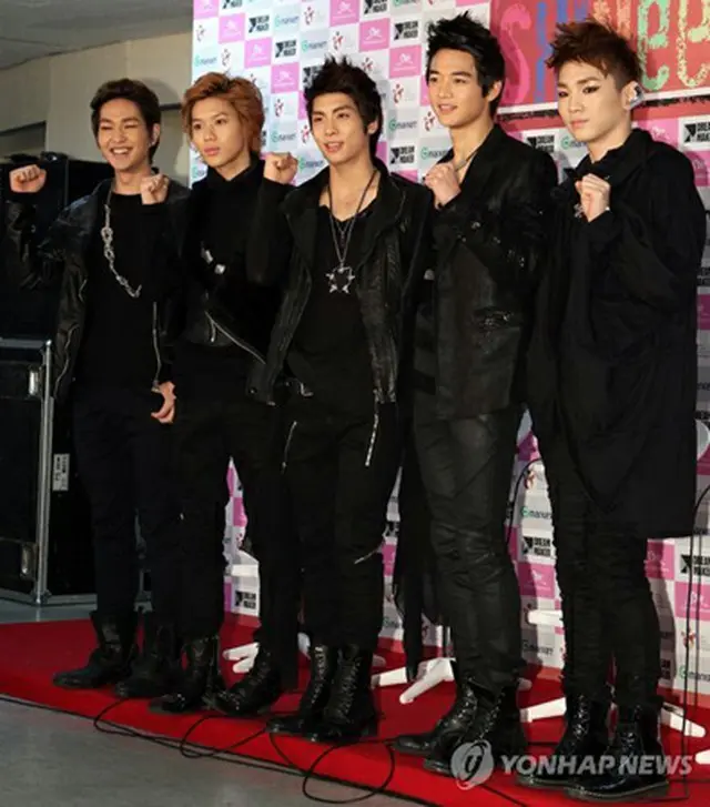 「SHINee」