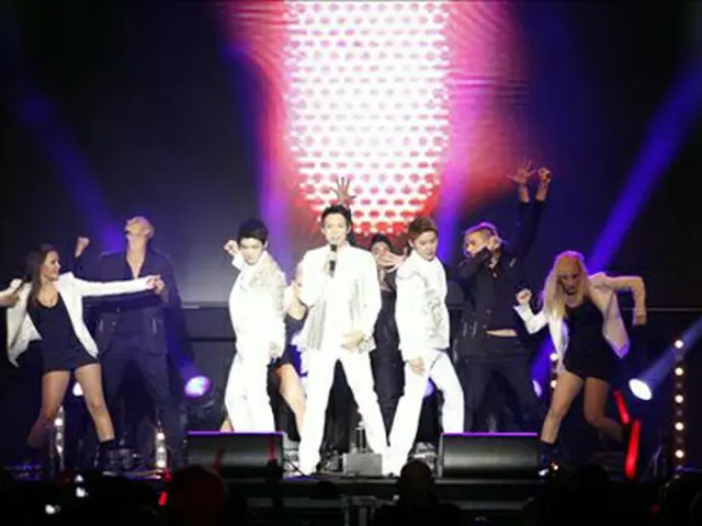 「JYJ」