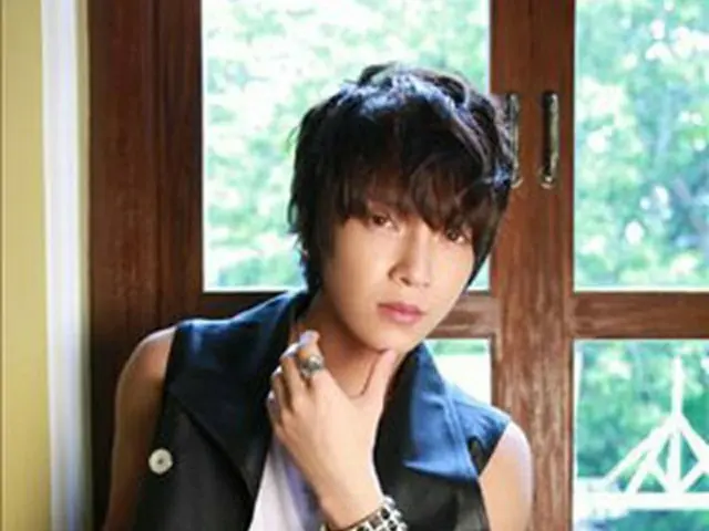 「超新星」ユナク