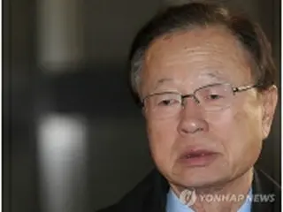 韓国国会議長が辞任　現金買収工作疑惑で