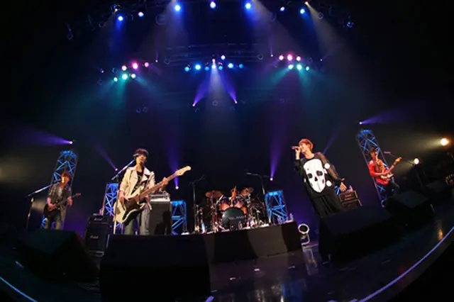 「FTISLAND」