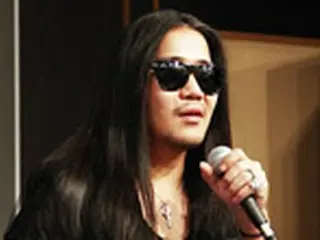 歌手パク・ワンギュ、「私は歌手だ2」初優勝で涙