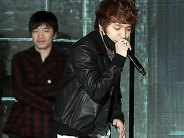 Simon D