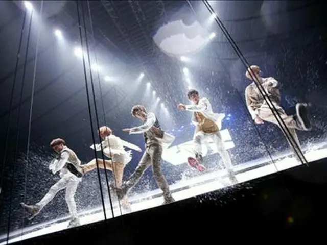 「SHINee」