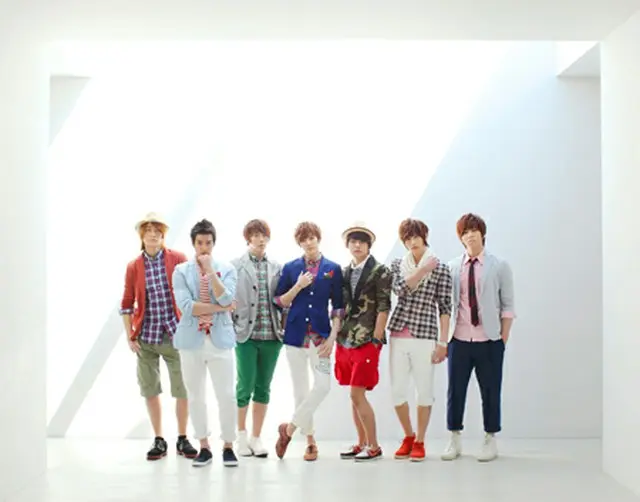 「U-KISS」