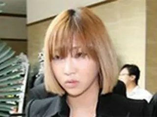 「2NE1」MINZY、祖母コン・オクジンの出棺に参列