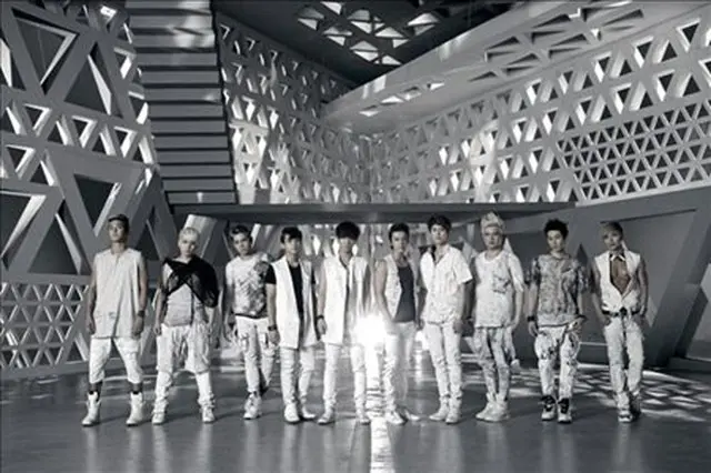 SUPER JUNIOR