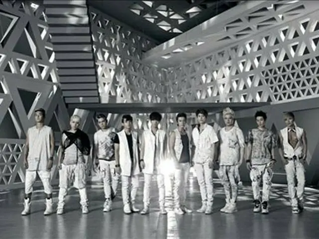 SUPER JUNIOR