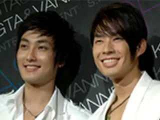 台湾KANGTA&VANNESS熱風　コンサート中に失神者も