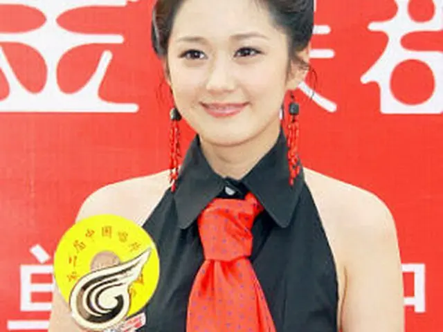中国で大人気のチャン・ナラは昨年、中国ゴールデンディスクの大陸部門最高人気歌手賞を受賞した＝2005年、聯合