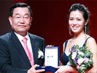 ソン・イェジン　「宝石のように輝く女優になります」