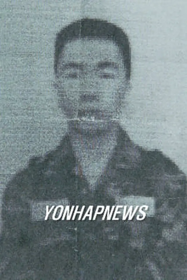 病院に移送され手術中の陸軍兵士＝１０日、加平（聯合）