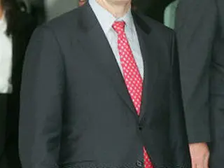 統一部長官、ヒル次官補に「弾力的な対話」求める