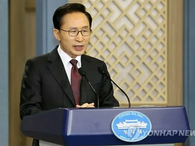 会見する李大統領（資料写真）＝（聯合ニュース）