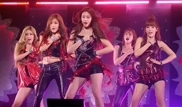 「T-ARA」