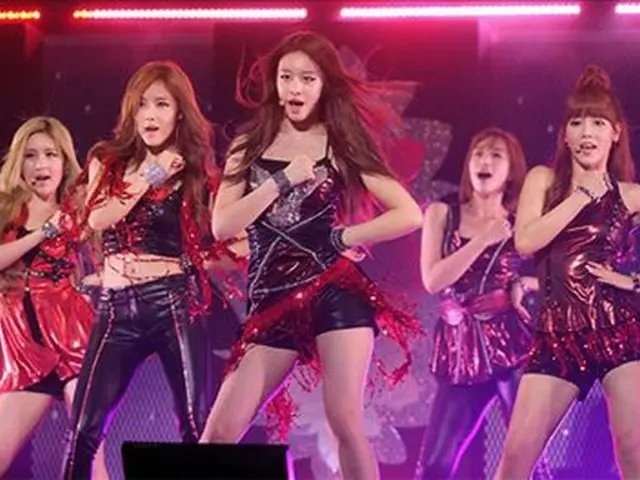 「T-ARA」