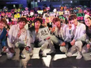 「U-KISS」　武道館ワンマンライブ直前、お台場合衆国で大暴れ！