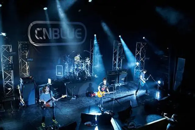 「CNBLUE」、英での初公演に4千人のファンが熱狂