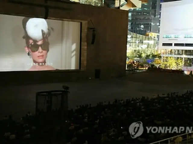 「映画の殿堂」の野外劇場＝（聯合ニュース）