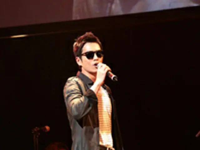(C)ANGELIQUE