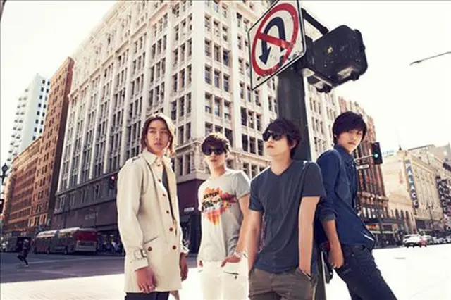 「CNBLUE」