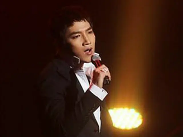 ジュンスから“ミンジュン”へ改名したことを伝えた「2PM」Jun. K