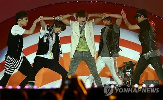 「SHINee」