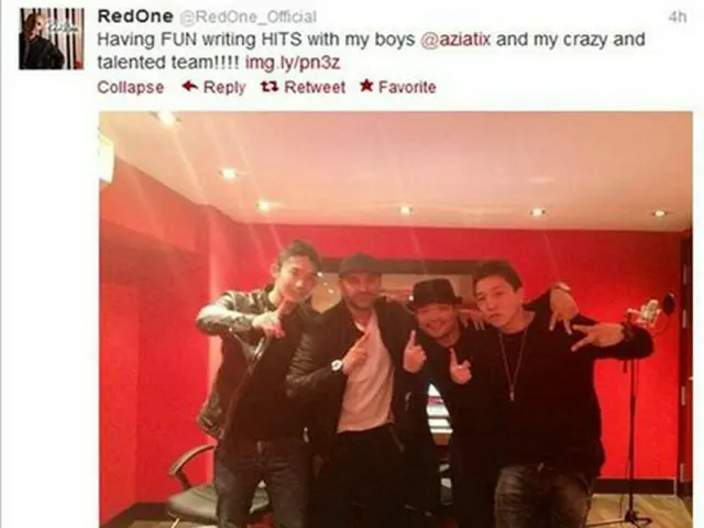 「AZIATIX」とプロデューサーRed One（左から2番目）