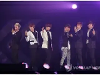 「U-KISS」と「MYNAME」　ガールズアワード出演