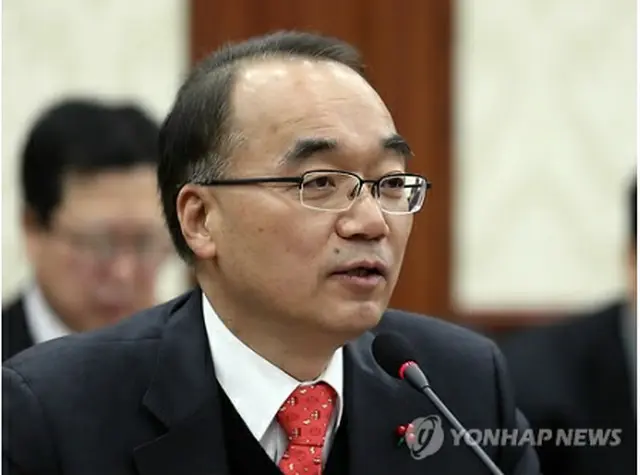 対外経済長官会議で冒頭発言する朴長官＝２８日、ソウル（聯合ニュース）
