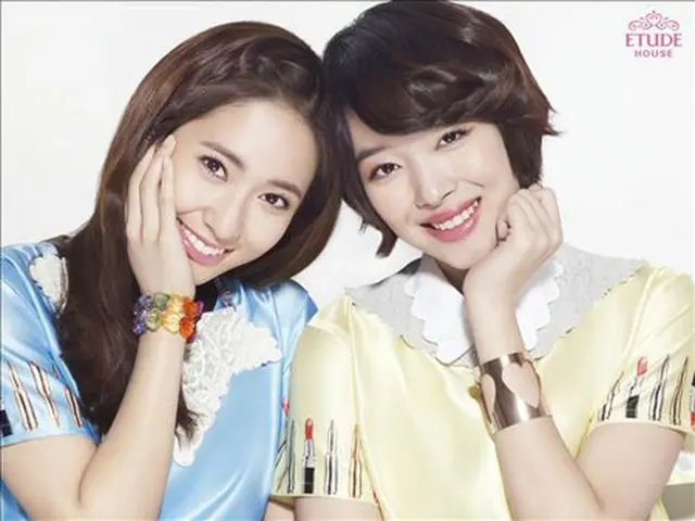 「f(x)」ソルリ（左）とクリスタル