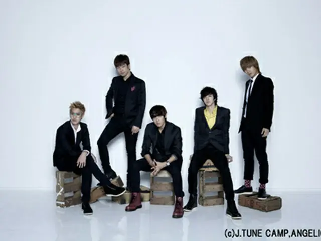 J.TUNE CAMP/ANGELIQUE