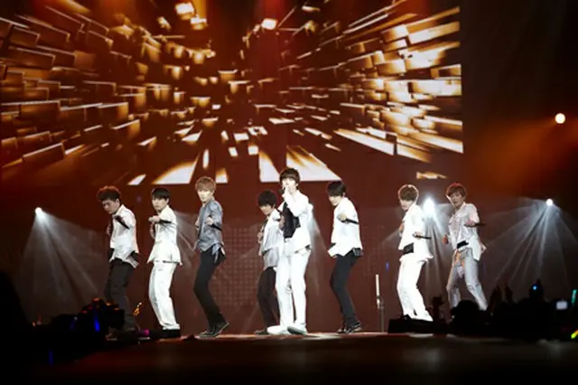 SUPER JUNIOR (C)S.M.Entertainment Co.,Ltd. All rights reserved