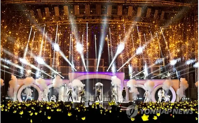 ソウル公演を行う 「BIGBANG」（提供写真）＝27日、ソウル（聯合ニュース）