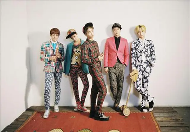 「SHINee」