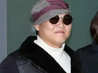 PSY、イム・ユンテクの悲報に急きょ帰国