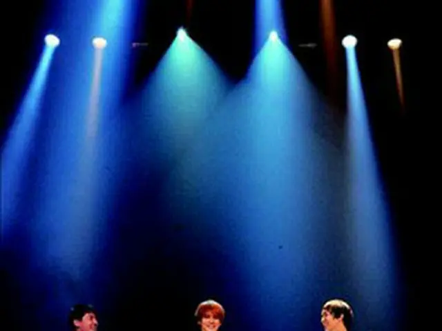 「JYJ」