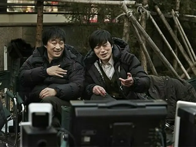 韓国版「さまよう刃」主演のチョン・ジェヨン（右）とイ・ソンミン