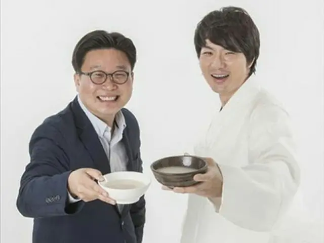 ソン・イルグク（右）とソ・ギョンドク教授