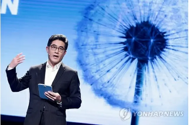 張東薫副社長＝（ＥＰＡ＝聯合ニュース）