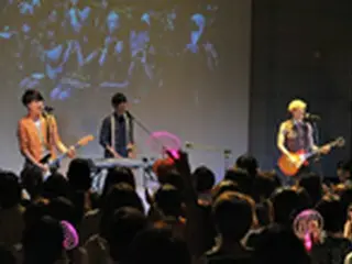 アンコールで客席に乱入?!　 「LUNAFLY」ファンとの密着度120%のファンミ＆LIVE！