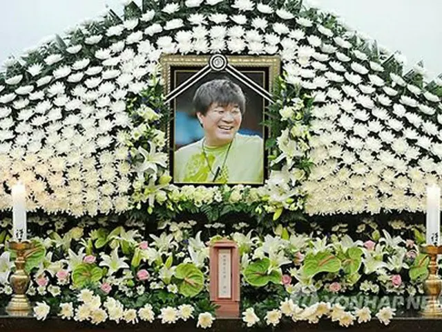 故キム・ジョンハクプロデューサーの遺影