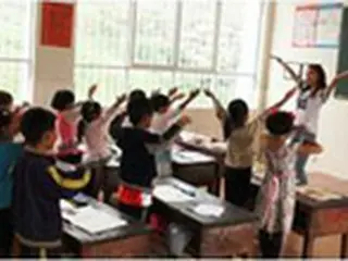 「Miss A」フェイ、中国・田舎の村で教育実習に挑戦