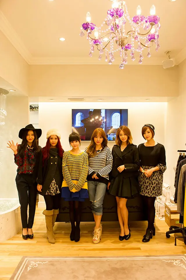「T-ARA」ヒョミン、キュリ、ボラム、ソヨン、ジヨン、ウンジョン
